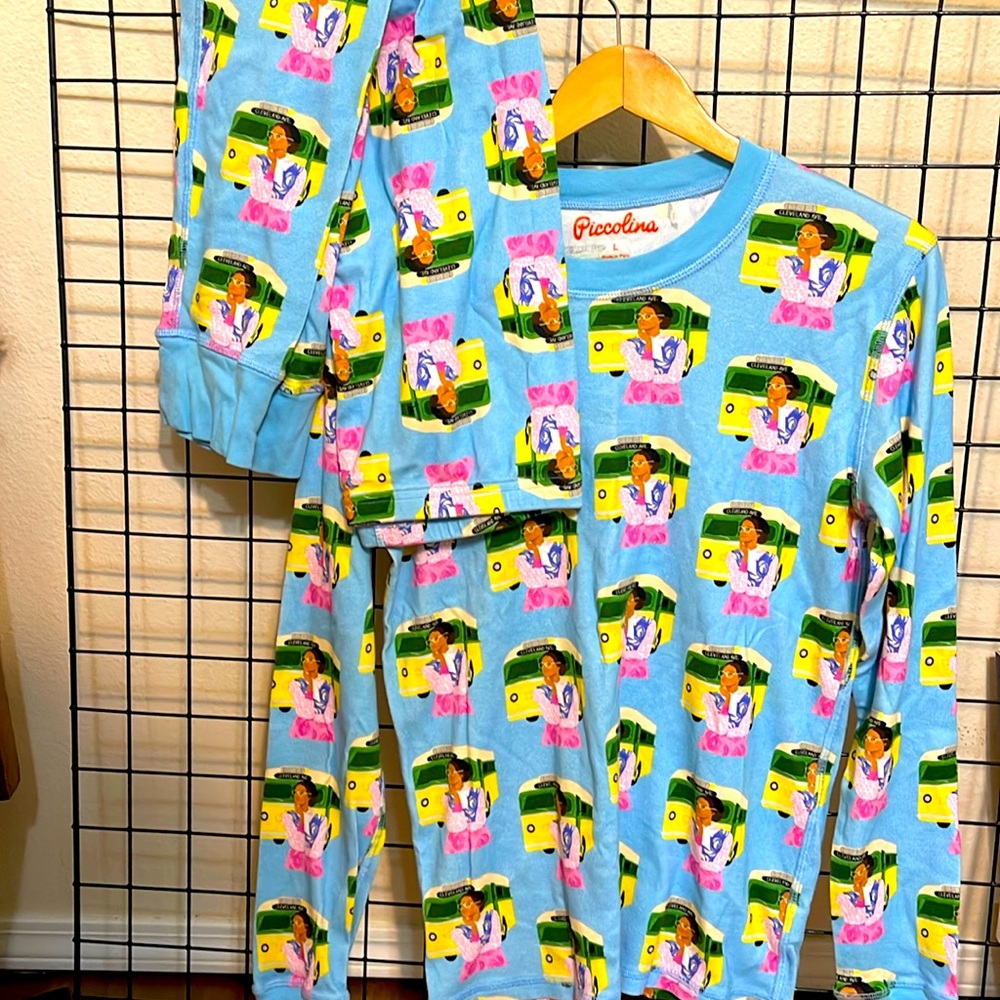 Piccolina Rosa Parks pajamas long sleeve set, size L, like new/great condition!